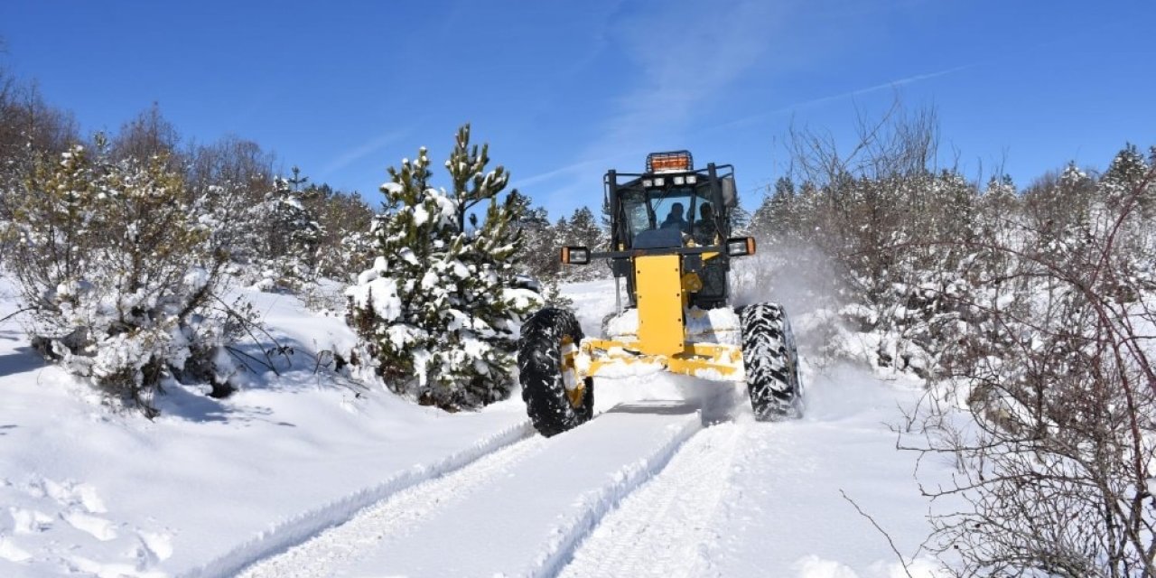 Karabük’te 3 Bin 810 Köy Yolu Ulaşıma Açıldı