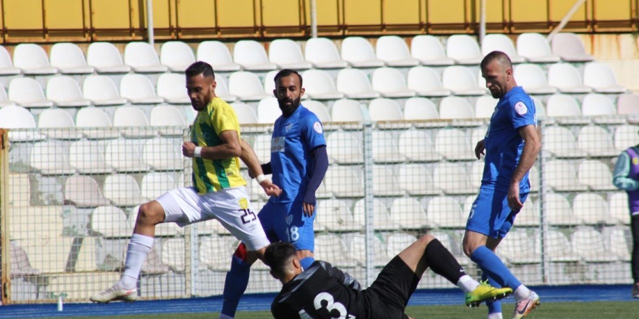 3. Lig: Osmaniyespor Fk: 0 - Erbaaspor: 1