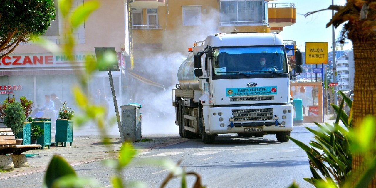Alanya Sokakları Kısıtlama Temizliği