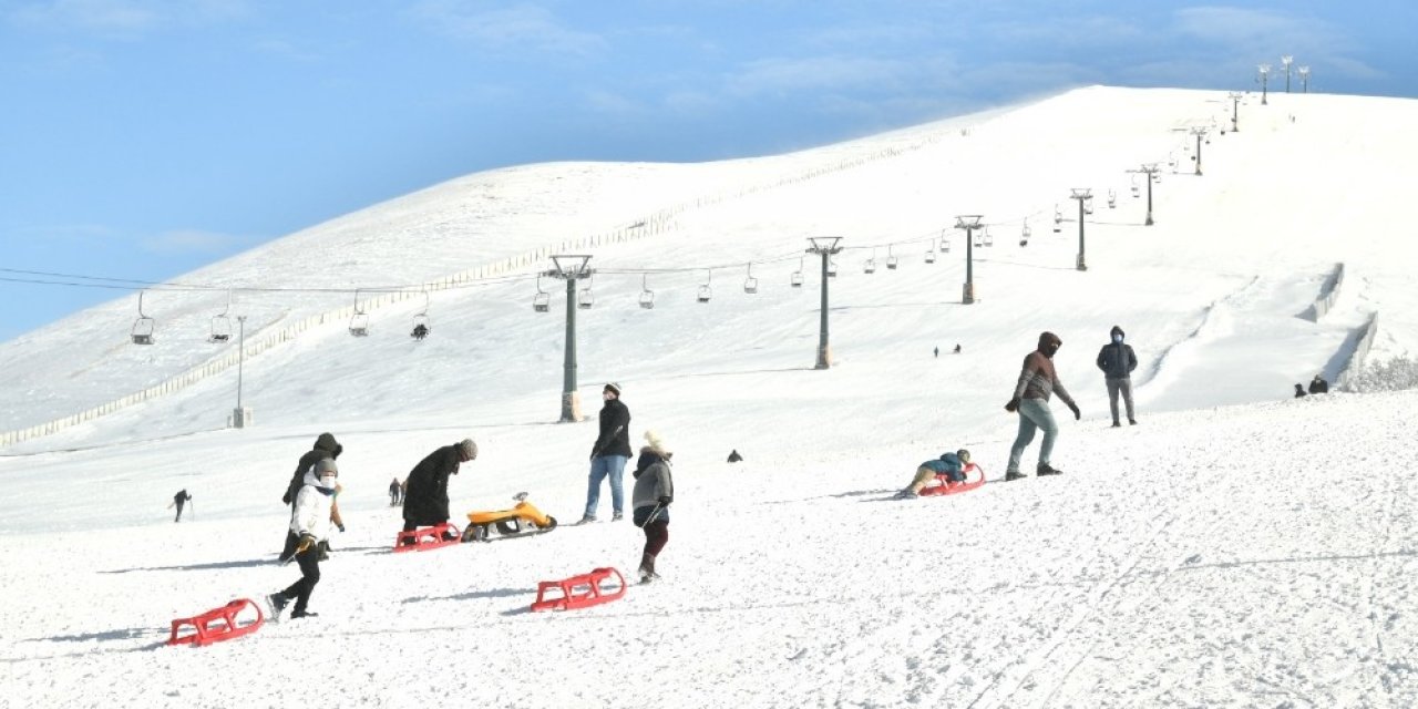 Ladik Akdağ’da Kayak Keyfi