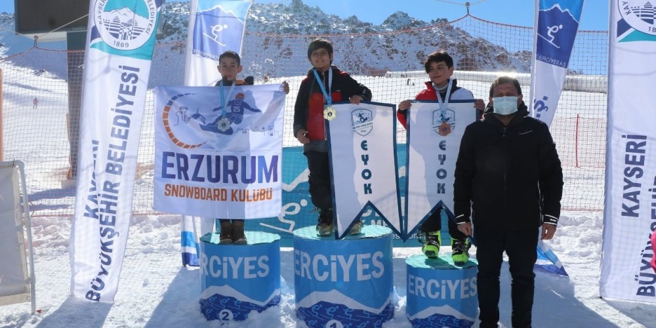 Snowboard Müsabakaları Tamamlandı