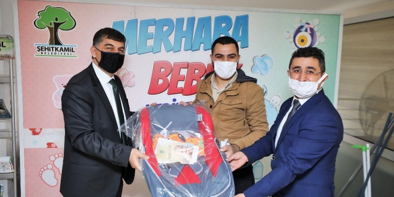 Yeni Doğan Bebeklere İlk Hediye Şehitkamil’den