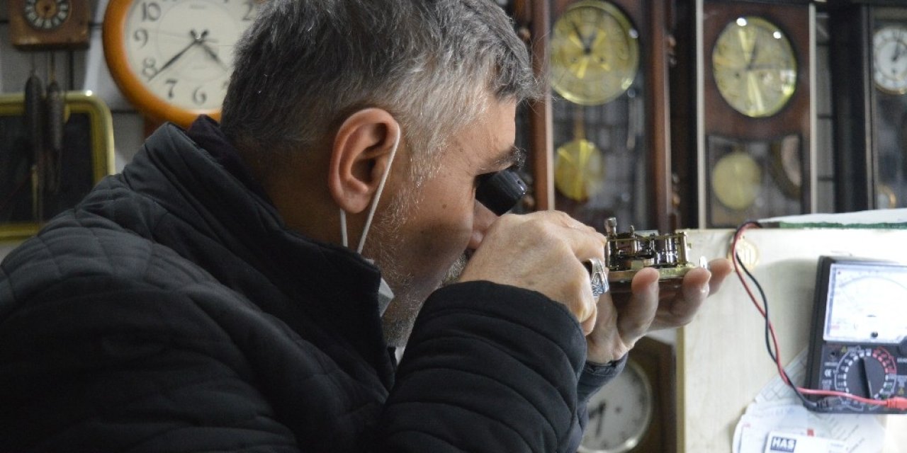 Replika Saatler Tamircilere Yaradı