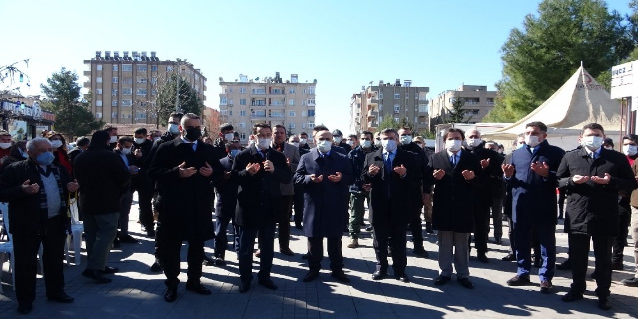 Mardin’de Gara Şehidi Anısına Lokma Dağıtıldı