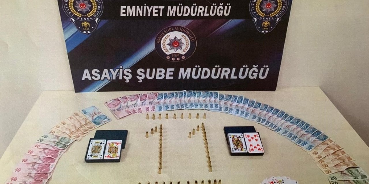 Bilecik’te Bir Evde Kumar Oynayan 9 Kişiye 12 Bin Lira Ceza