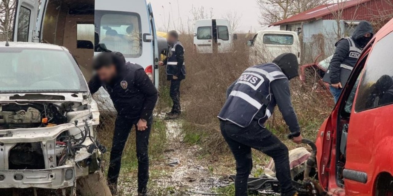 Sinop’ta Oto Hırsızlık Operasyonunda 26 Araç Ele Geçirildi