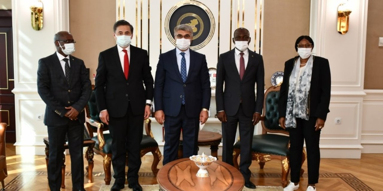 Burkina Faso Ankara Büyükelçisi Sere Karabük’te