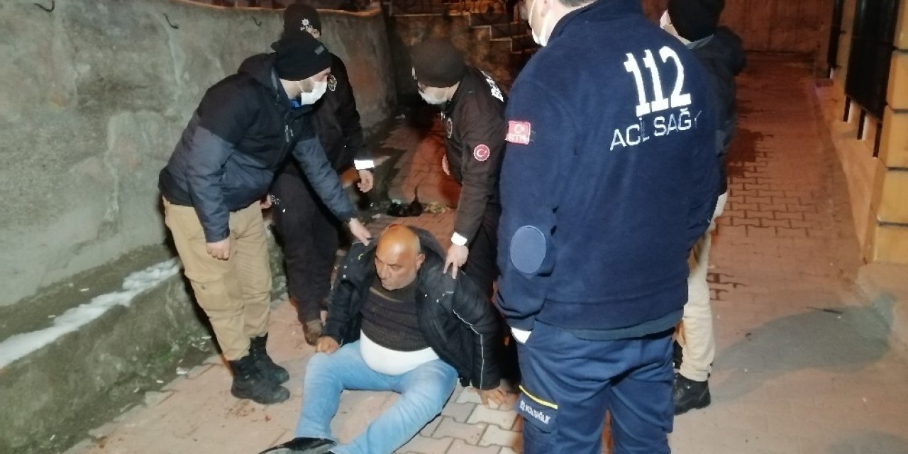 280 Promil Alkollü Adam Buzda Kayıp Beton Zemine Düşerek Ağır Yaralandı