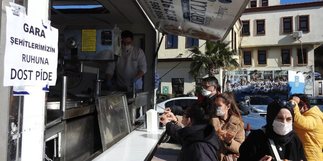 Çeşmeli Esnaftan Gara Şehitleri Anısına Lokma