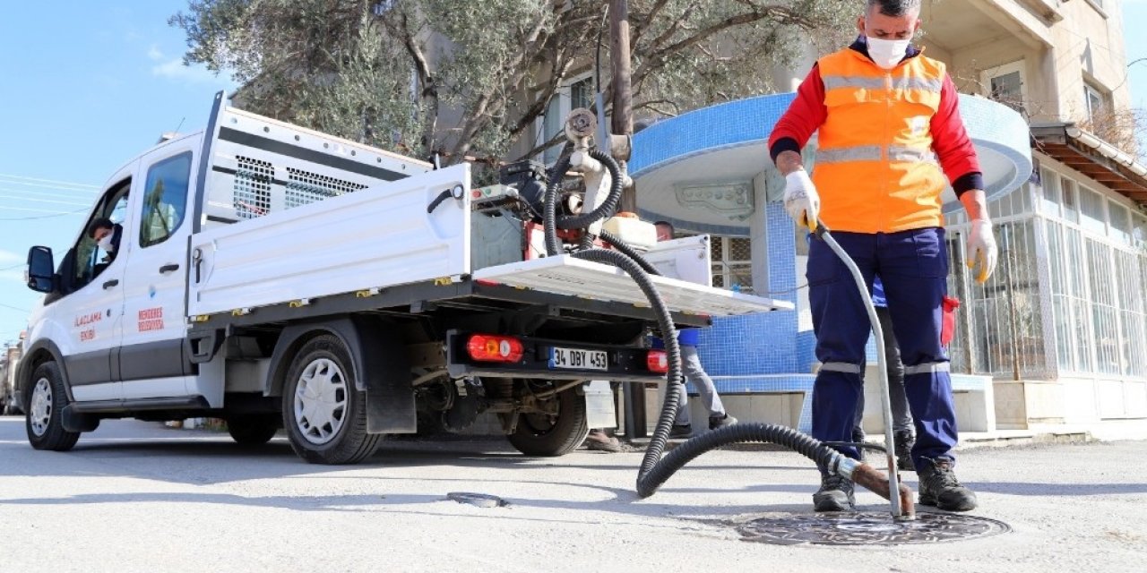 Menderes’te Haşere İle Mücadele