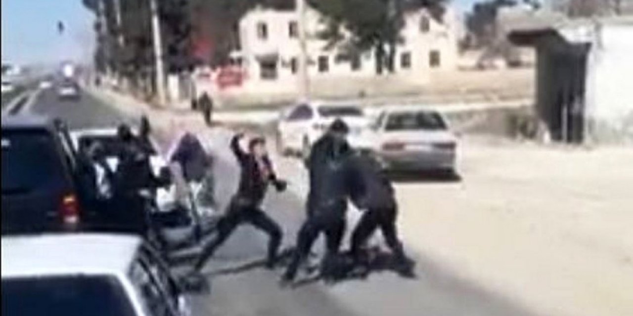 Şanlıurfa’da Yol Verme Kavgası Kamerada