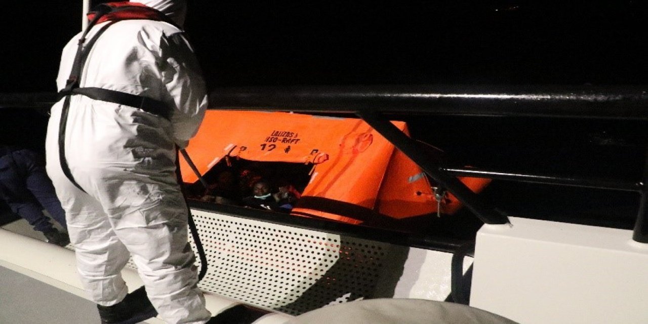 Çanakkale’de 51 Düzensiz Göçmen Kurtarıldı