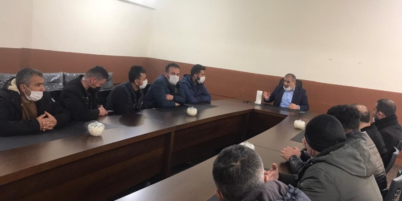 Şenoba Belde Belediye Başkanı Babat, Esnafla Bir Araya Geldi