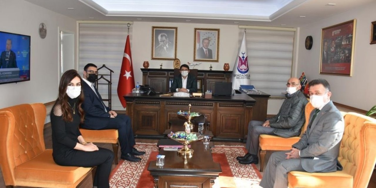 Şehzadeler Belediyesinde İmzalar Kadrolu İşçiler İçin Atıldı