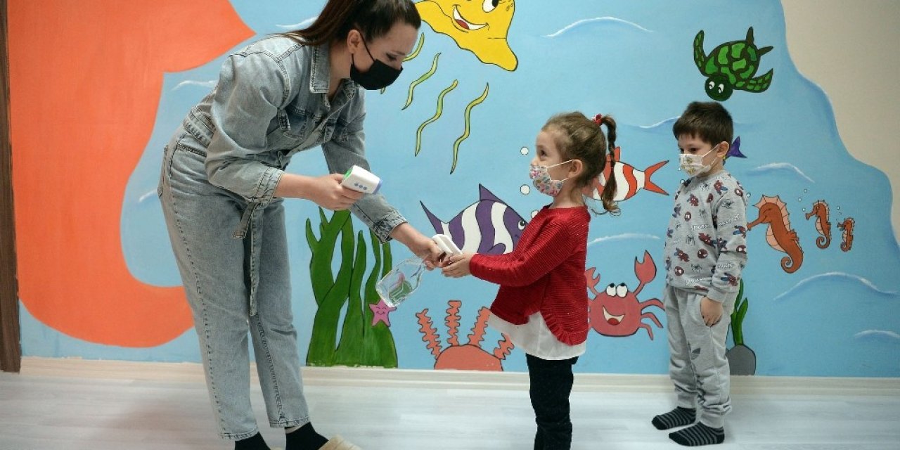 Çocuklar Bilgi Evleri’nde Sevgiyle Yetişiyor