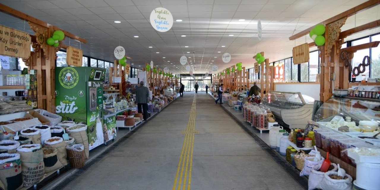 Organik Pazar Vatandaşları Sağlıklı Ürünlerle Buluşturuyor