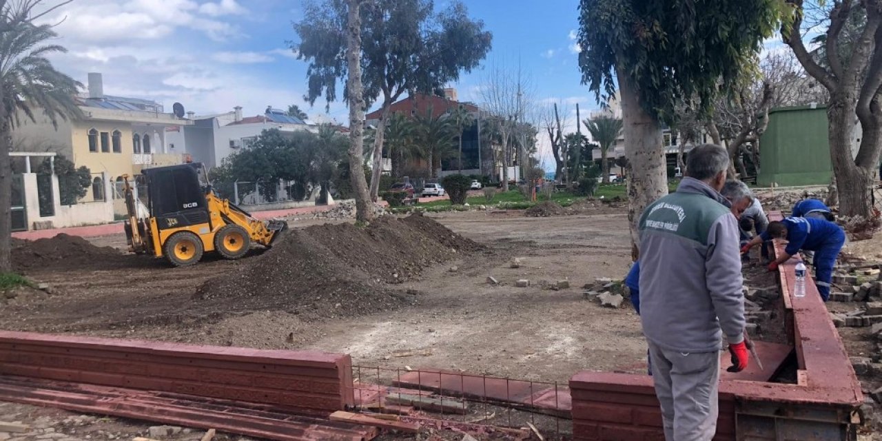 Kemer Belediyesinden Yeşil Alan Çalışması
