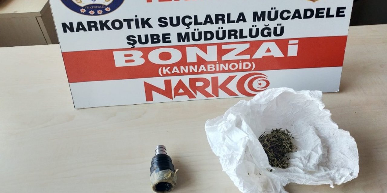 Uyuşturucu İçme Aparatı İle Yakalanan Şüpheliler Gözaltına Alındı