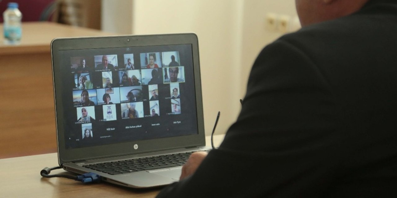 Efeler’de 280 Kadın İ̇ngilizce Dersine Başladı