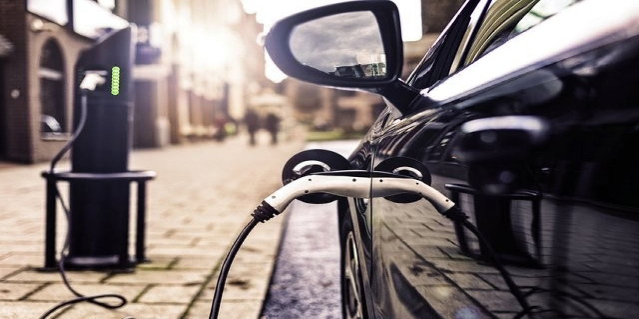 Elektrikli Otomobillerin Hem Üretimi Hem Satışı Desteklenmeli
