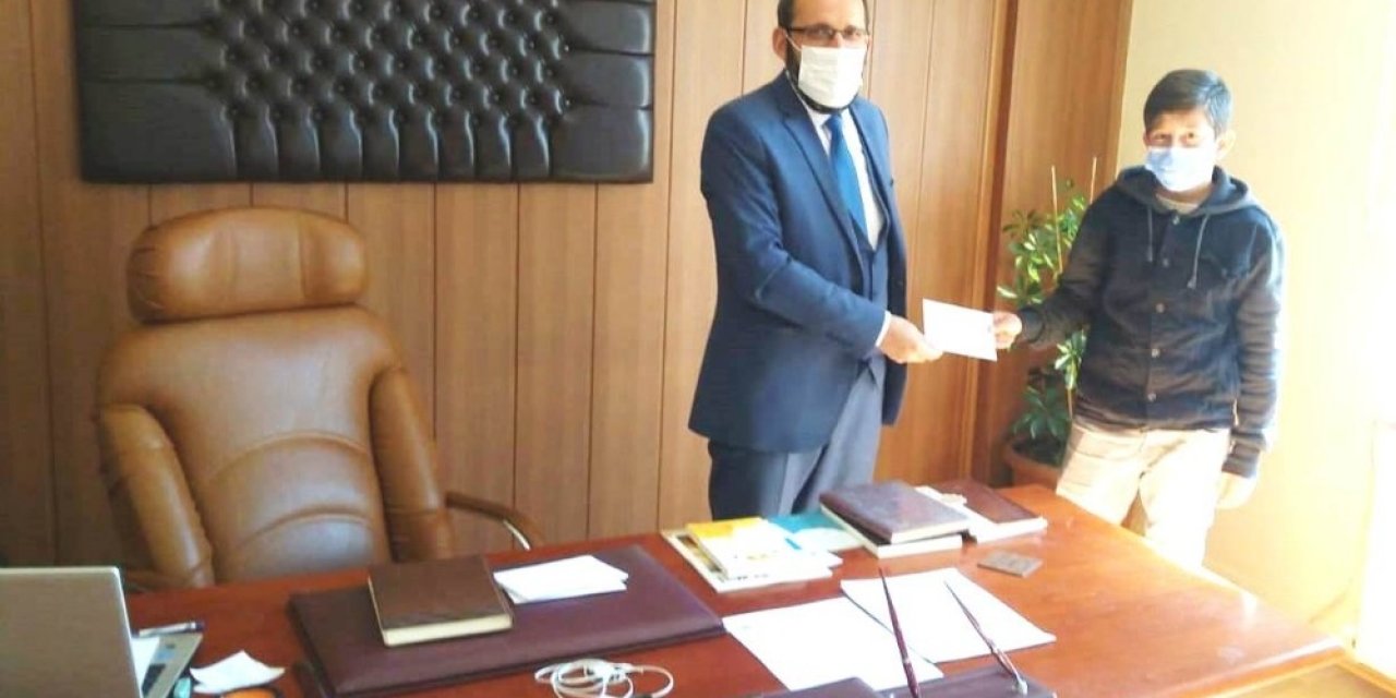Hisarcık Müftüsü Akyol, Başarılı Öğrencileri Ödüllendirdi
