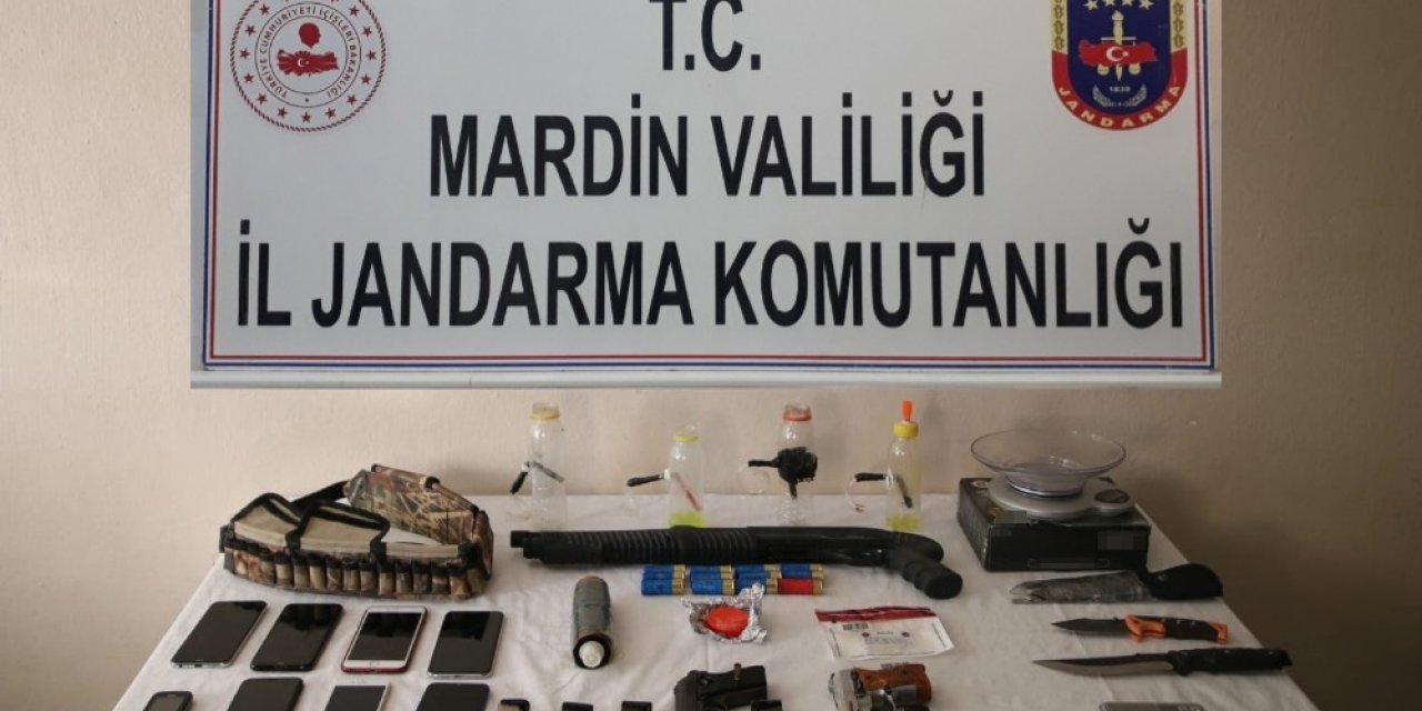 Mardin’de Uyuşturucu Çetesine Jandarmadan Şafak Operasyonu