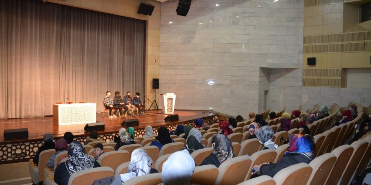 Ak Parti Kadın Kolları Gara Şehitlerini Unutmadı