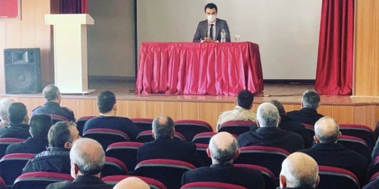 Kaymakam İ̇nam Muhtarlarla Buluştu