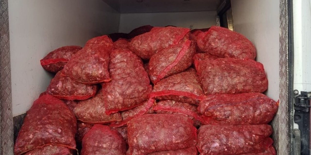 Kaçak Avlanan 30 Bin Midye İmha Edildi