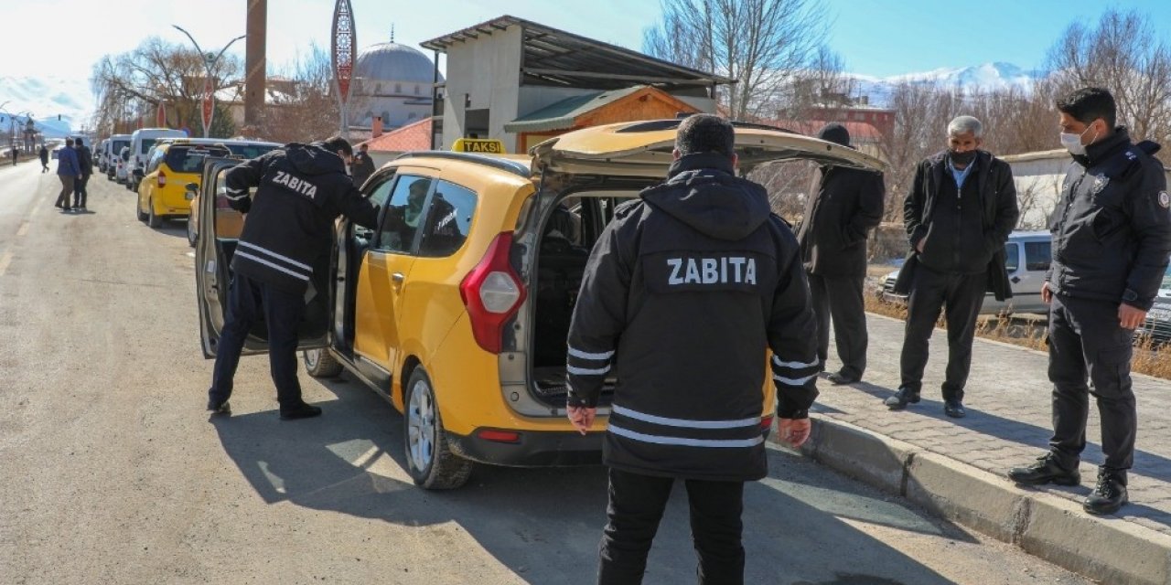 Gürpınar’da İş Yerleri Denetlendi