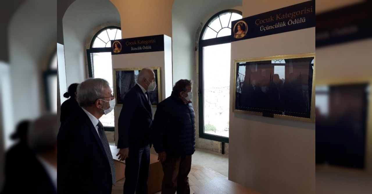“Benim Objektifimden Vakıf Medeniyeti” isimli fotoğraf yarışmasının sergisi Galata Kulesi’nde açıldı