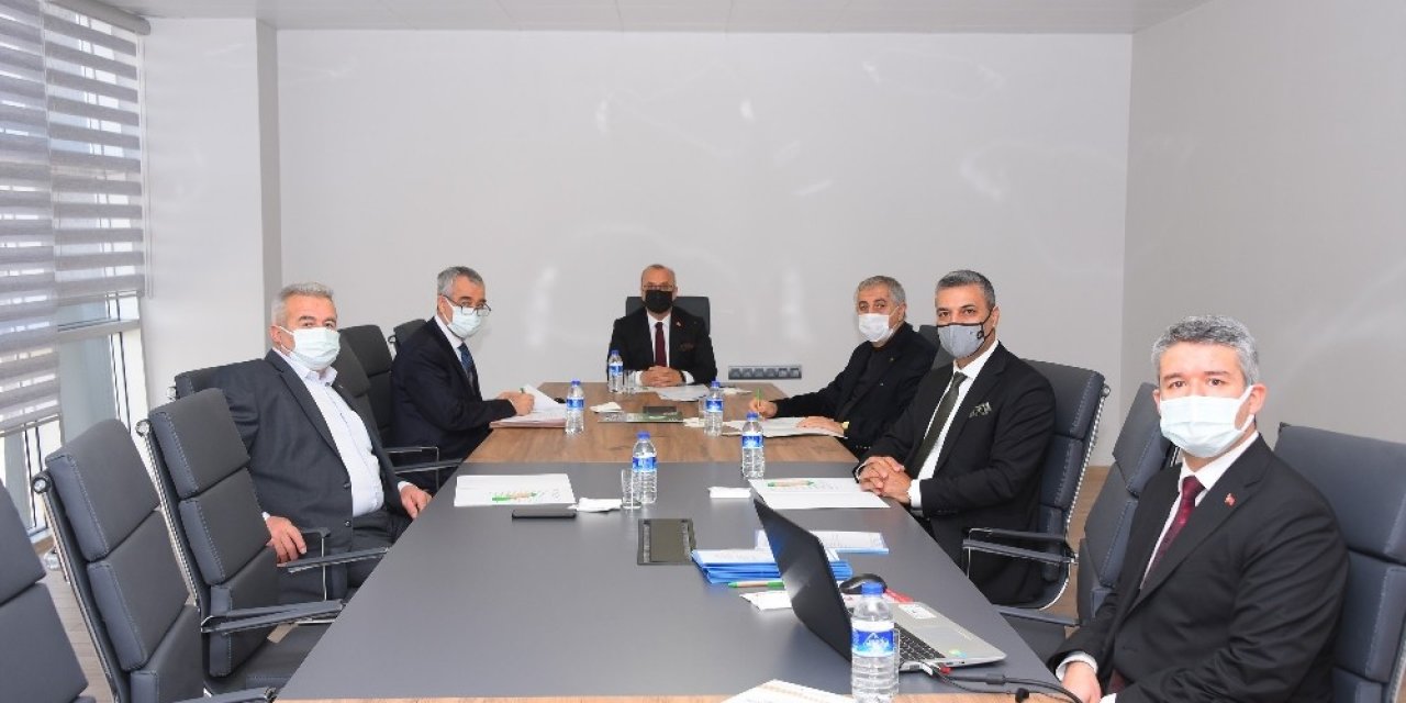 Salihli Osb Modern Binada İlk Toplantısını Yaptı