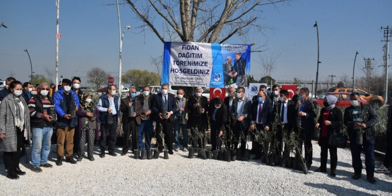 Yunusemre Belediyesi Üreticiyi Desteklemeye Devam Ediyor