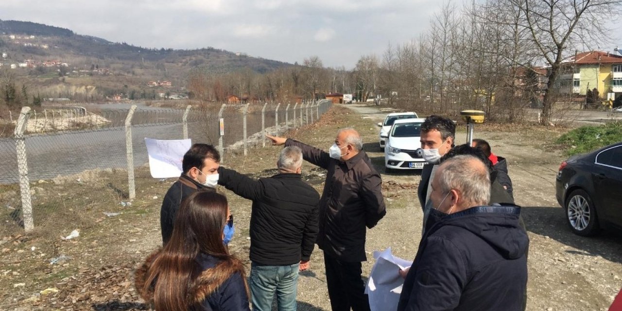 Bozkurt Yeni Yapılacak Olan Köprüyü Yerinde İnceledi