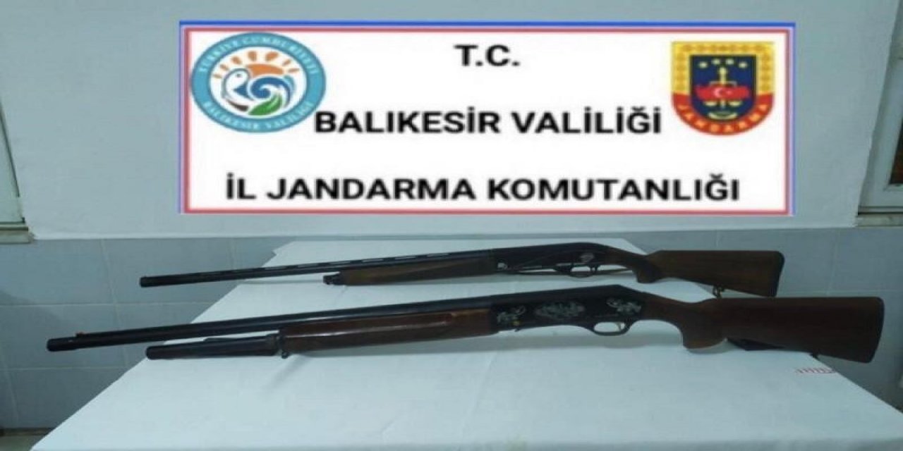 Balıkesir’de Jandarma 14 Aranan Kişiyi Yakaladı