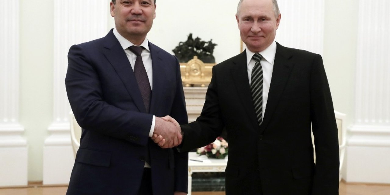 Kırgızistan Cumhurbaşkanı Caparov, İlk Yurt Dışı Ziyaretini Rusya’ya Gerçekleştirdi