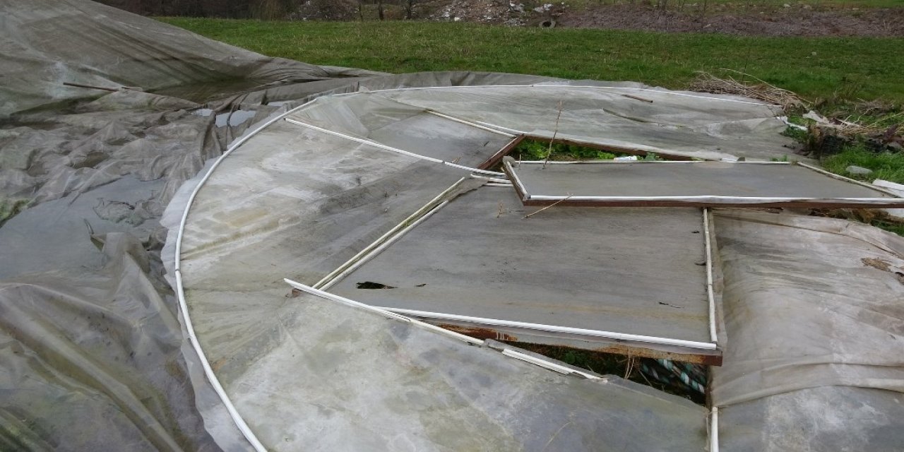 Kar Yağışı Seraları Yıktı Geçti