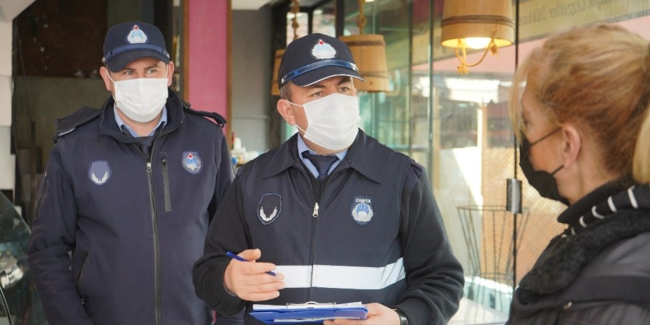 Ayvalık’ta Zabıta Ekiplerinden Gıda Denetimi
