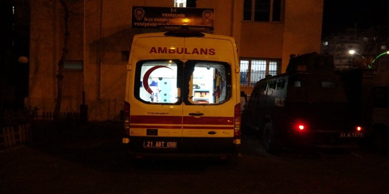 Diyarbakır’da Ambulansa Saldırı