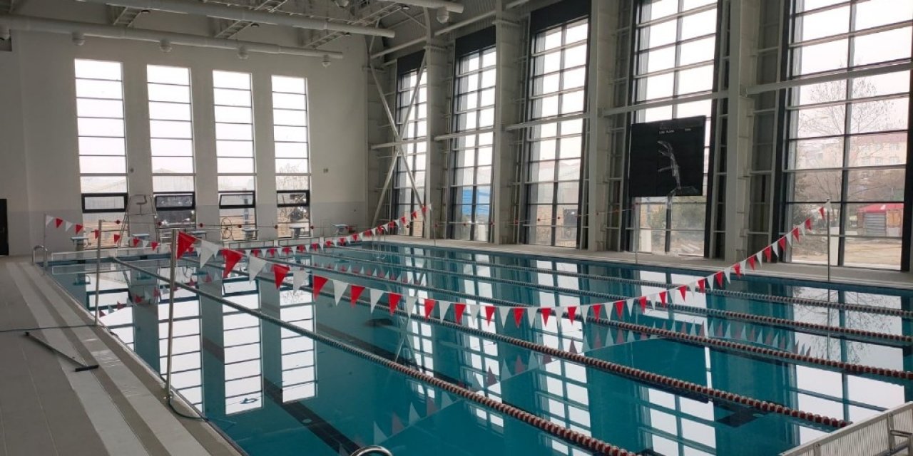 Kandıra Yüzme Havuzunda Sona Yaklaşıldı