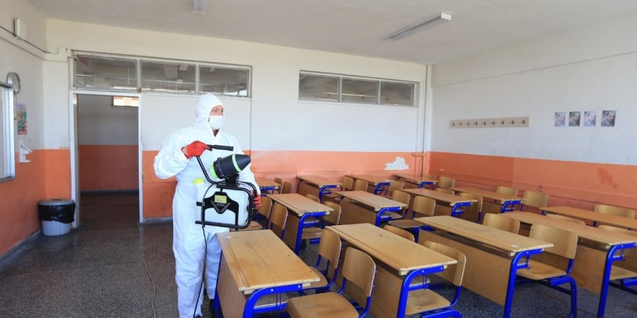 Pamukkale Belediyesi Tüm Okulları Dezenfekte Etti
