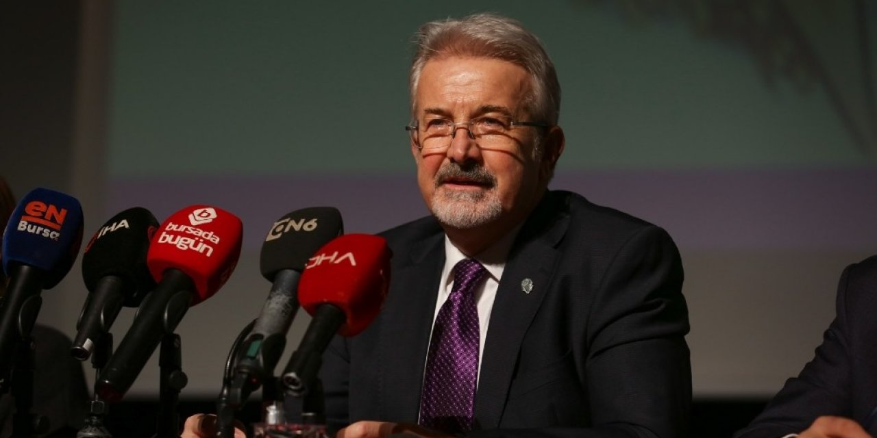 Nilüfer Belediyesi 2021 Yılını Gülten Akın’a Adadı