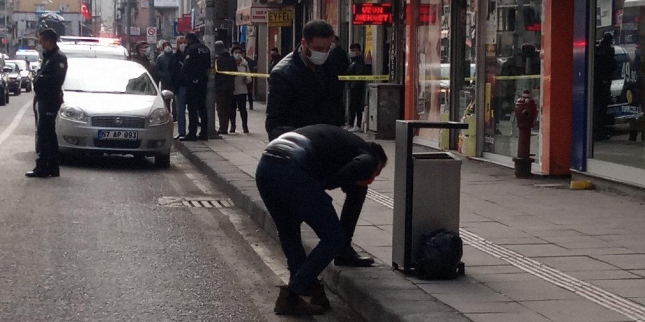 Şüpheli Paket Ekipleri Harekete Geçirdi, Cadde Yaya Ve Araç Trafiğine Kapatıldı