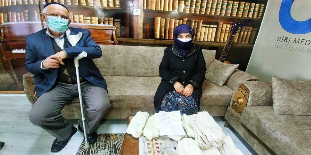 87 Yaşındaki Nine Ördüğü Çorapları Mehmetçiğe Hediye Etti