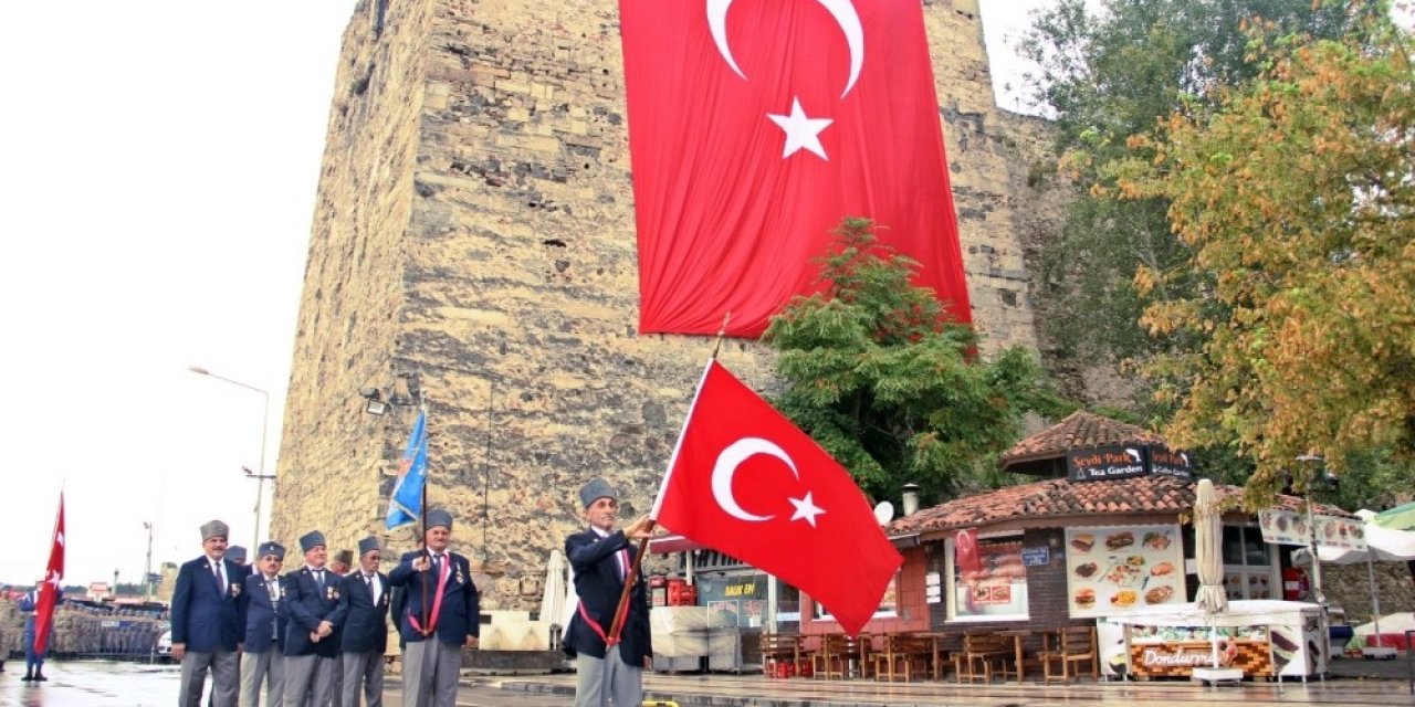 Sinop’ta Kıbrıs Gazisi Kestiği Ağacın Altında Kalarak Hayatını Kaybetti