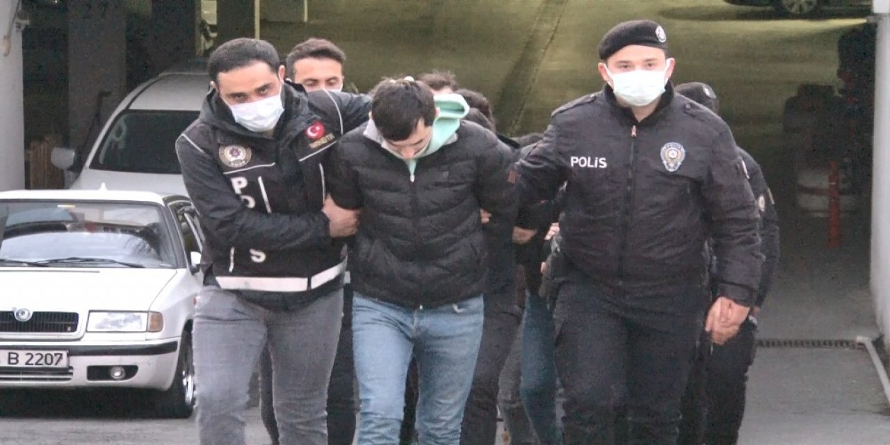 İ̇stanbul’daki Uyuşturucu Operasyonunda Gözaltına Alınan 34 Kişi Adliyeye Sevk Edildi