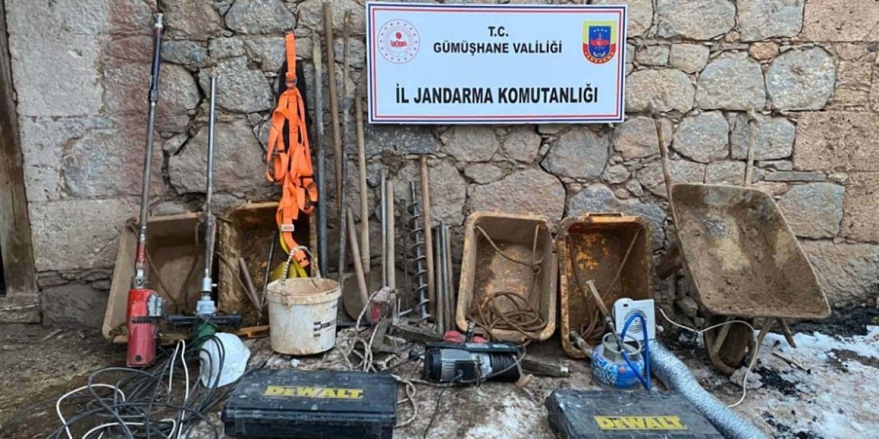 Definecilere Suçüstü: Evin Altında 12 Metre Derinliğinde Tünel Açtılar