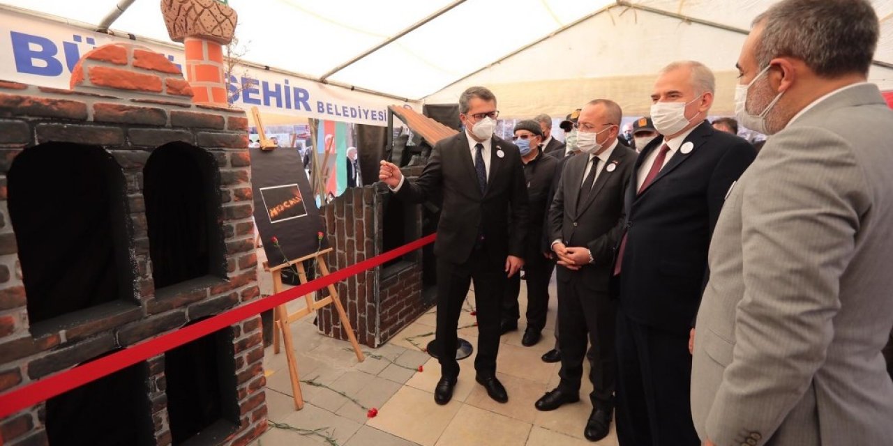 Hocalı’da Yaşanan Acılar Fotoğraflara Yansıdı