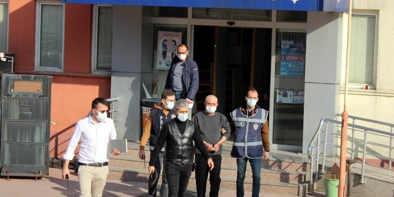 Servis Beklerken Öldürülmüştü, Katili Tutuklandı