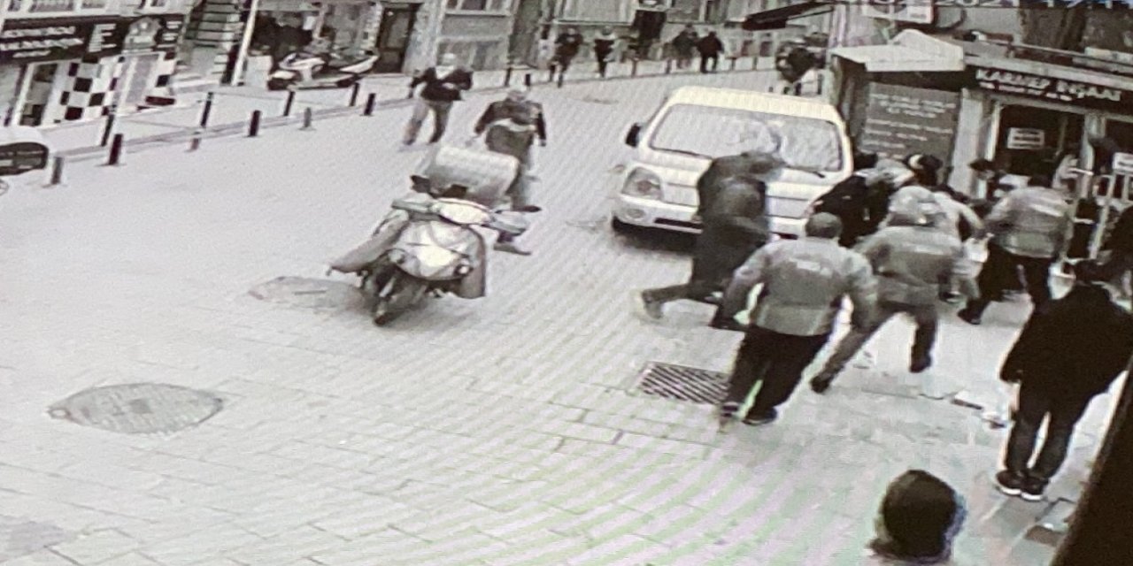 Beşiktaş’ta Nefes Kesen Kovalamaca: Polisten Kaçan Şüpheliye Vatandaştan Darp Kamerada